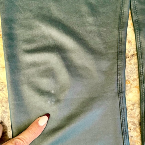 Gottex polyester spandex stretch forest green shiny rubberized leggings LG - Picture 6 of 8